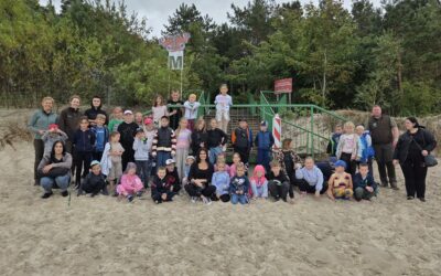 WAKACJE W BIBLIOTECE – CZAS PEŁEN RADOŚCI I PRZYGÓD! 📚🌞